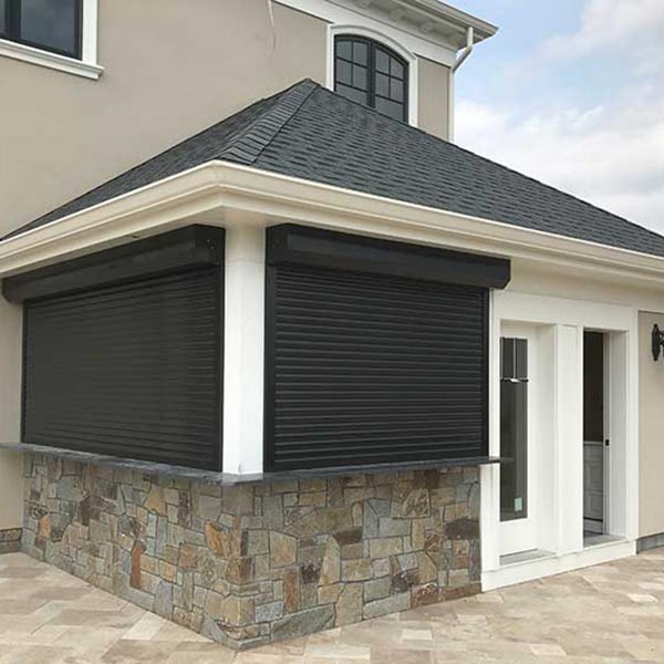 Bungalow with storm protection